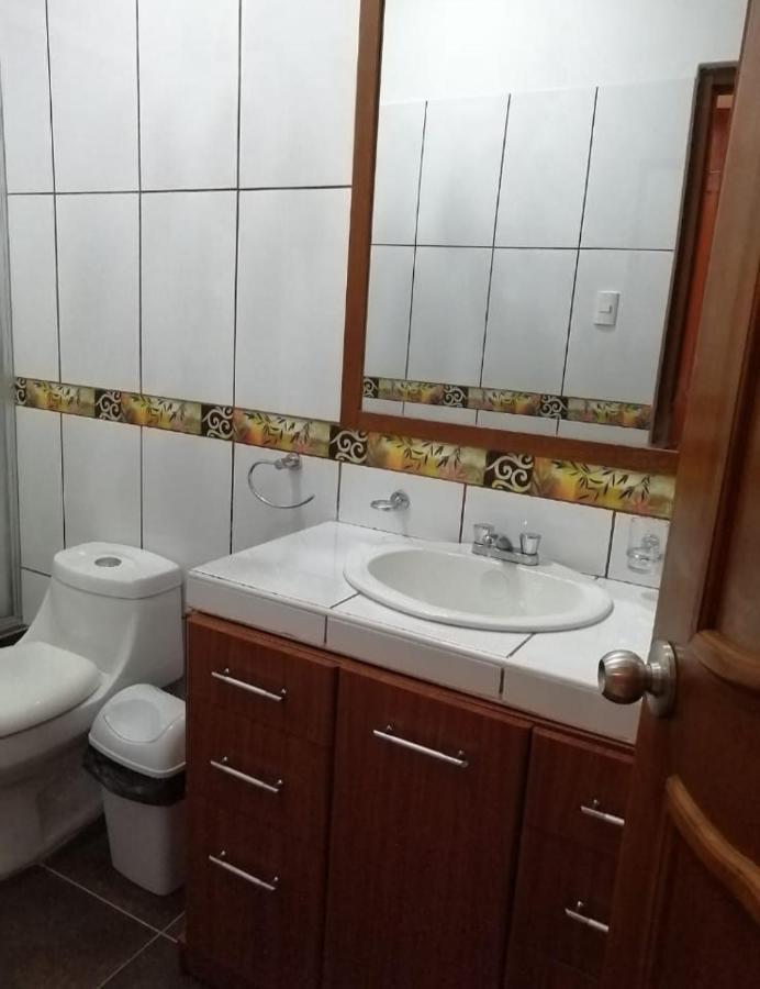 Deluxe Hotel Talara - A 5 Minutos Del Aeropuerto Y Plaza De Armas 外观 照片