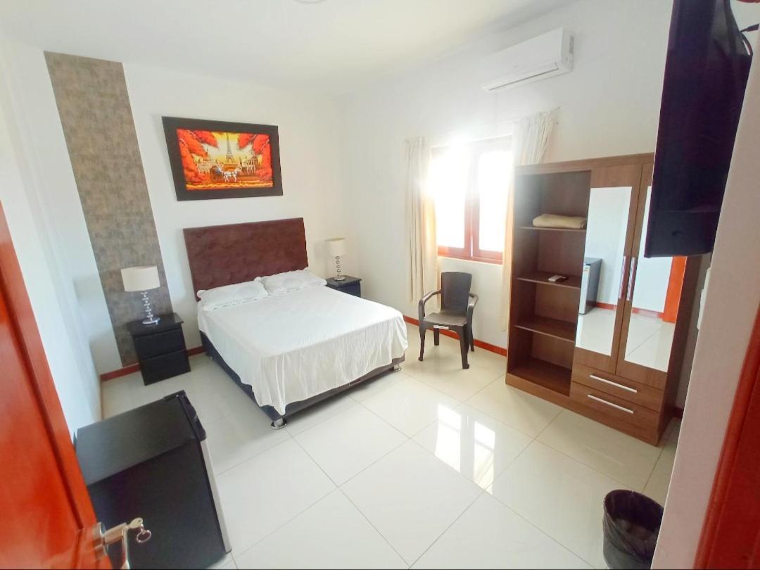 Deluxe Hotel Talara - A 5 Minutos Del Aeropuerto Y Plaza De Armas 客房 照片