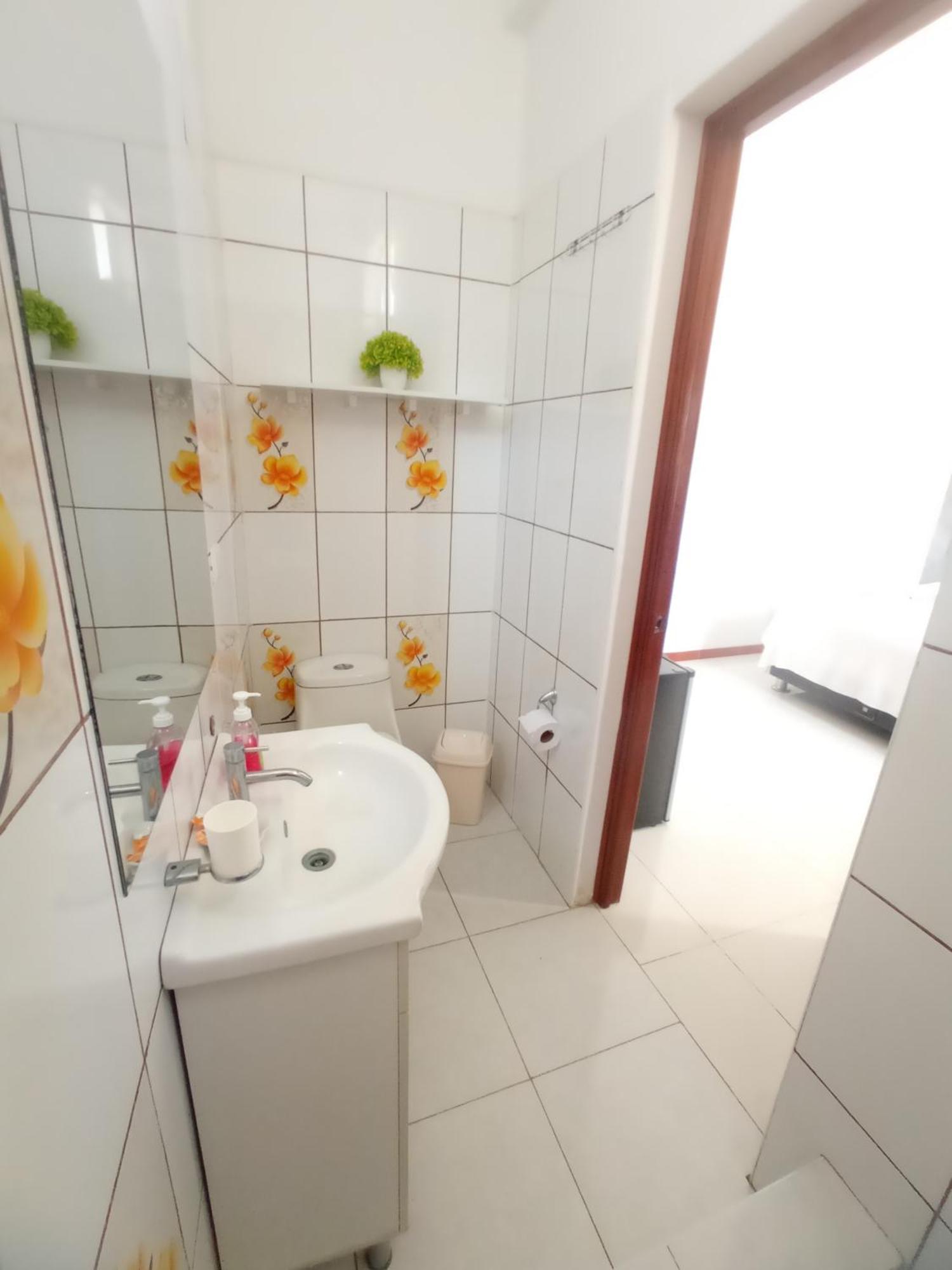 Deluxe Hotel Talara - A 5 Minutos Del Aeropuerto Y Plaza De Armas 客房 照片