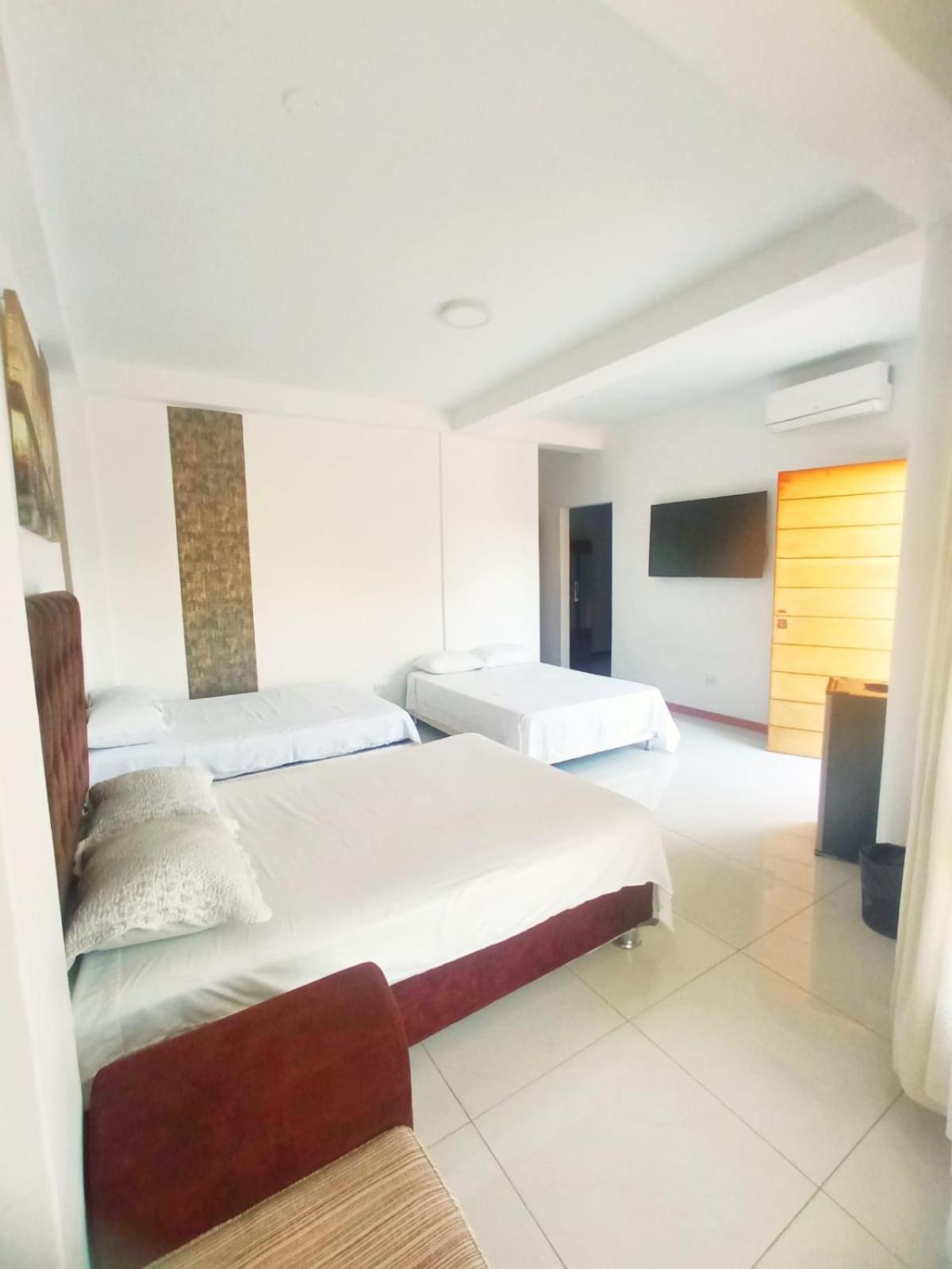 Deluxe Hotel Talara - A 5 Minutos Del Aeropuerto Y Plaza De Armas 外观 照片