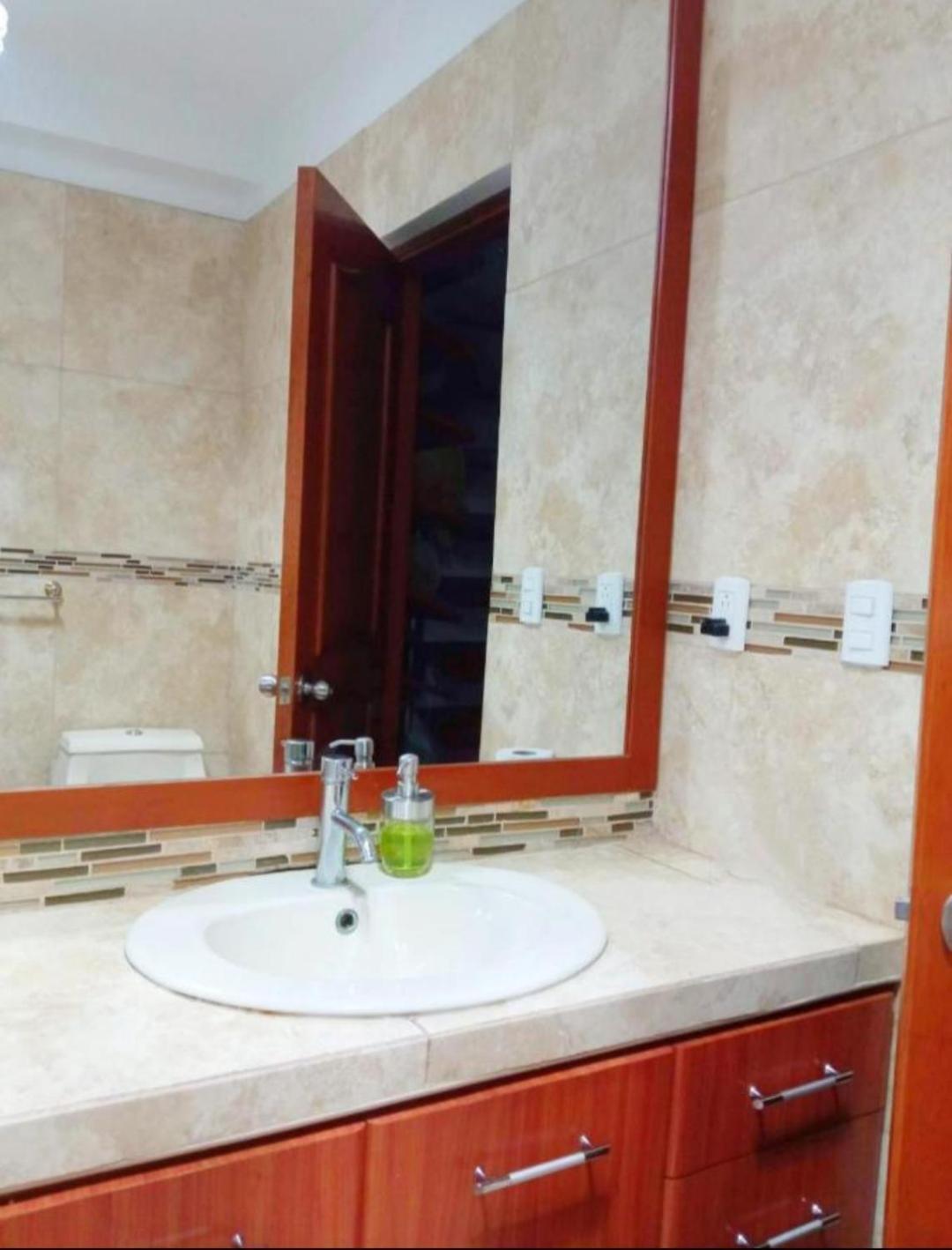 Deluxe Hotel Talara - A 5 Minutos Del Aeropuerto Y Plaza De Armas 客房 照片